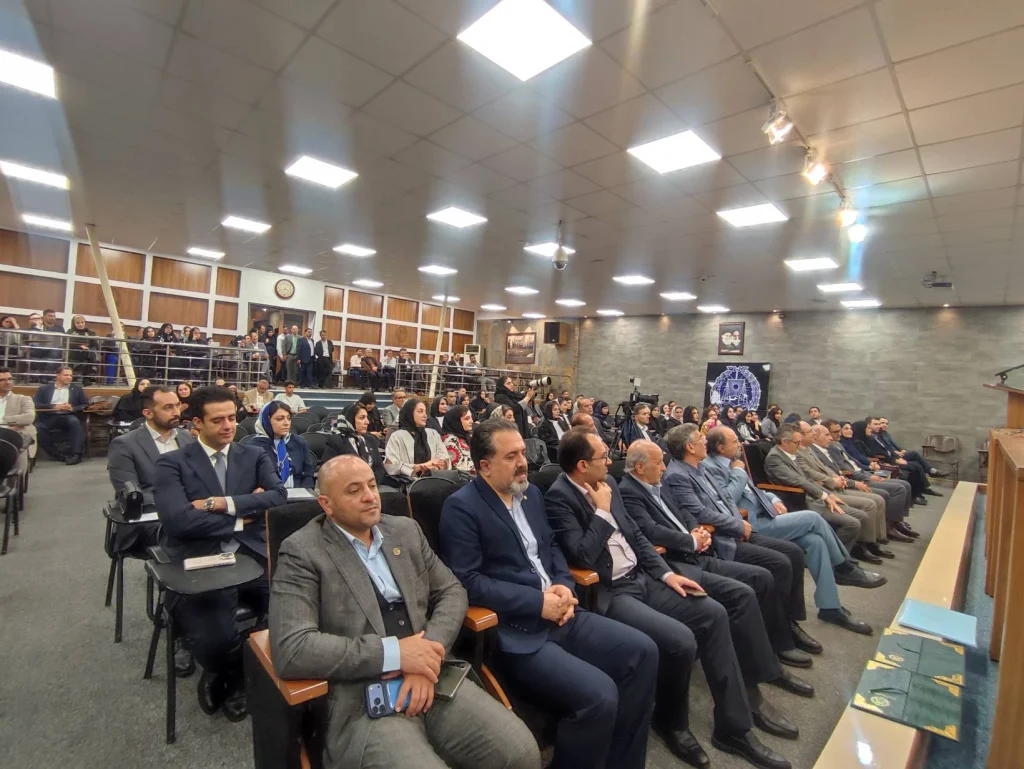 مراسم اعطای گواهینامه وکالت تخصصی به ۱۶۰ نفر از وکلای عضو کانون وکلای دادگستری مرکز