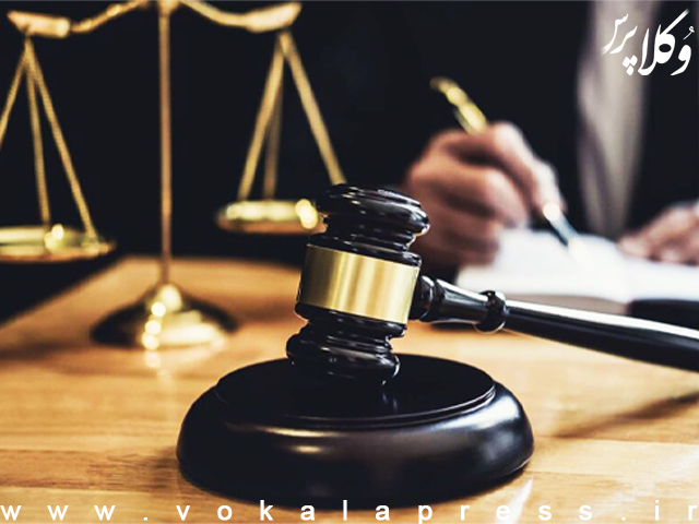 معرفی 3 وکیل مرکز وکلای قوه قضاییه جهت پیگیری پرونده‌های حقوقی متخلفان در بورس
