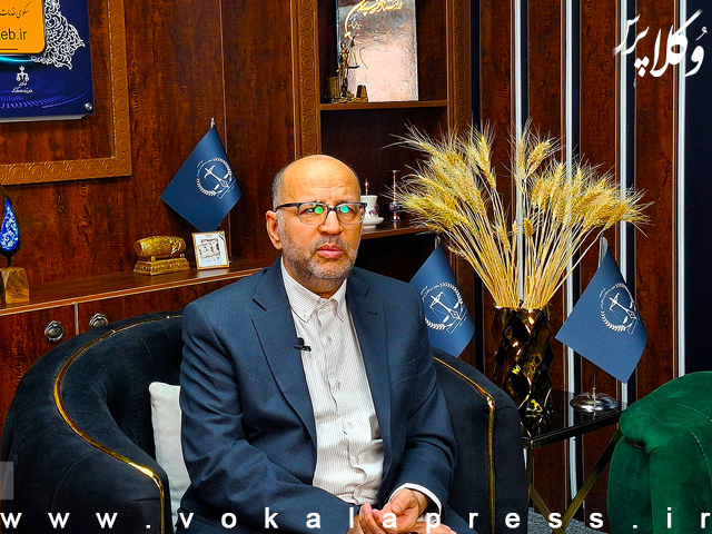 نماینده سابق مجلس قانون تسهیل بدون کارشناسی به سردفتری و وکالت ضربه می زند