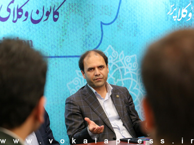 برخورد با تخلفات باید همزمان با رعایت اخلاق حرفهای و حفظ حرمت وکلا انجام شود