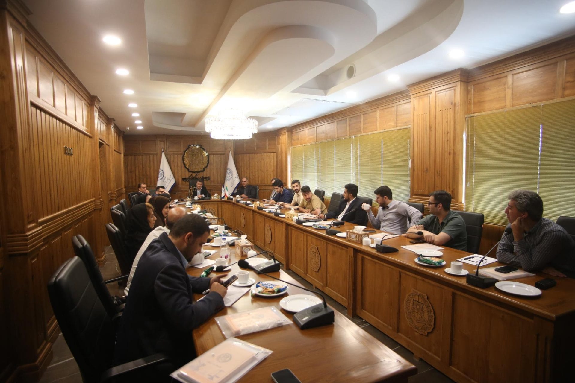 رییس کانون وکلای دادگستری: وکالت دیگر شغلی پردرآمد و تضمینکننده معیشت نیست
