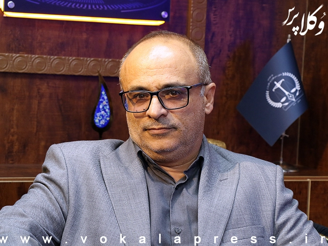 رئیس کانون سردفتران و دفتریاران استان مرکزی