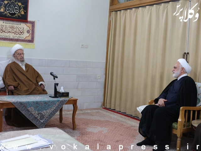 به گزارش مرکز رسانه قوه قضاییه، حجتالاسلام والمسلمین محسنی اژهای در جریان سفر به شهر مقدس قم، با حضور در بیت حضرت آیتالله مکارم شیرازی، از مراجع عظام تقلید، با ایشان دیدار و گفتوگو کرد.