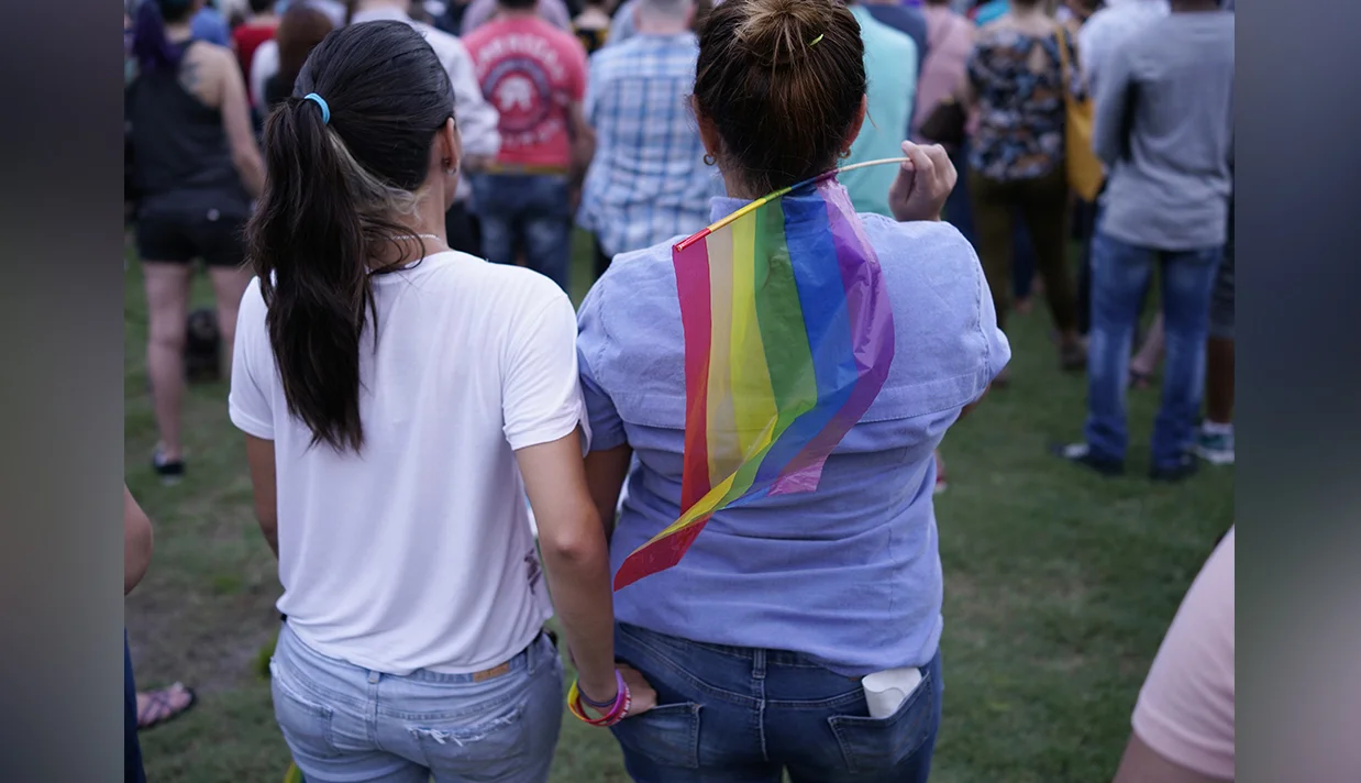 ممنوعیت تبلیغ همجنس‌گرایی