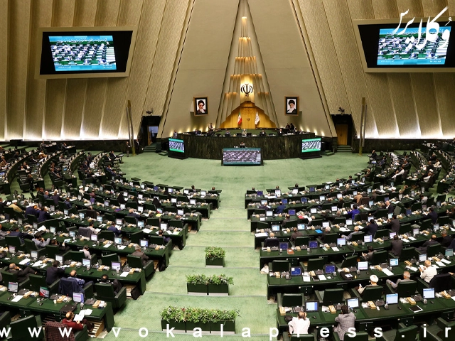 نمایندگان مجلس شورای اسلامی با پیشنهاد حسن هاشمی درباره زندان رفتن کسانی که در اجرای رای قطعی دادگاه مبنی بر پرداخت دین تعلل میورزند موافقت کردند.