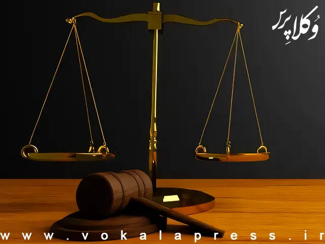 نمونه رای با موضوع برائت از اتهام به فعالیت تبلیغی علیه نظام و توهین به روحانیت و مقدسات به علت اعتراض به گرانی در استوری در اینستاگرام | وکلاپرس