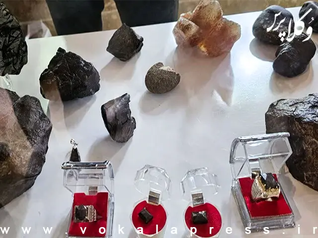 رئیس دادگستری زرند: قانون‌گذاری برای مالکیت، خرید و فروش و نقل‌ و انتقال شهاب‌سنگ‌ها تسریع شود