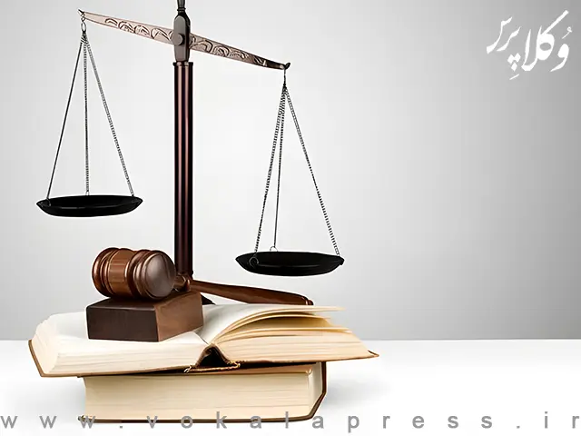 نمونه رای با موضوع کلاهبرداری با ادعای آشنایی با قاضی دیوان عالی کشور و امکان تغییر نوع اتهام در پرونده | وکلاپرس