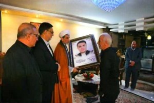 دیدار رئیس کل دادگستری و برخی مقامات قضائی استان اصفهان با خانواده شهید پرور