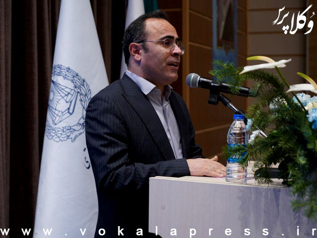 در آزمون وکالت ۱۴۰۴ کانون های وکلا بیش از ۹ هزار نفر پذیرفته شده‌اند