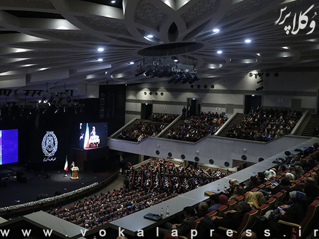 تاکید روسای پیشین کانون وکلای دادگستری مرکز بر ضرورت برگزاری جشن استقلال کانون وکلا و گرامیداشت روز وکیل مدافع