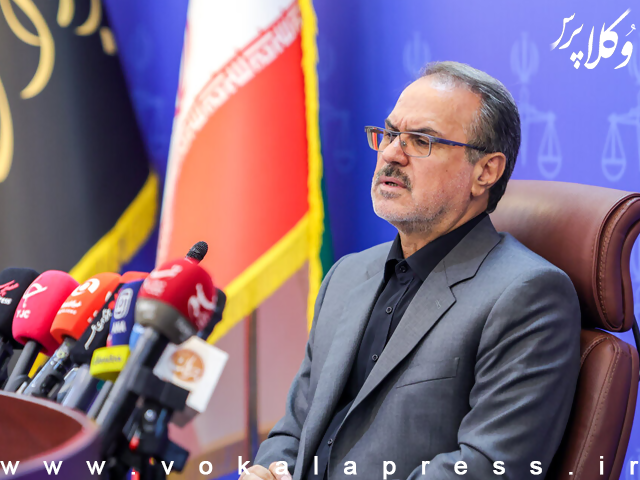 رئیس سازمان بازرسی کل کشور تسری «اینترنت پرو» به مشاغلی مانند نظام پزشکی و وکلا، باعث نارضایتی عمومی شد (1)