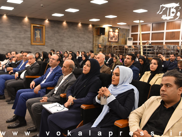 نشست هم اندیشی هیات مدیره و اعضای اداره روابط عمومی کانون وکلای دادگستری مرکز