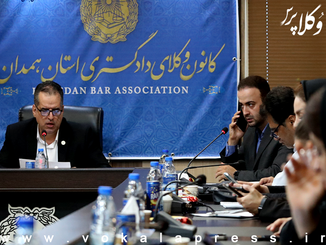 رئیس کانون وکلای همدان: دفتر کار برخی وکلا «کیفشان» است / مکاتبه با مدیران دیوار و شیپور برای تبلیغات غیرمجاز
